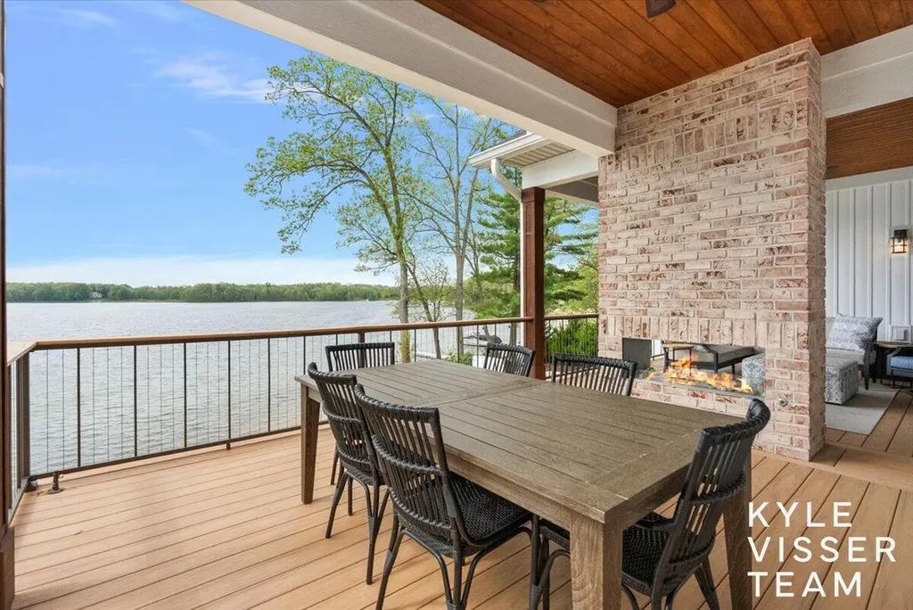 5109 E Manitou Way Croton Township MI 49337