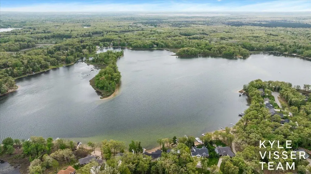 5109 E Manitou Way Croton Township MI 49337