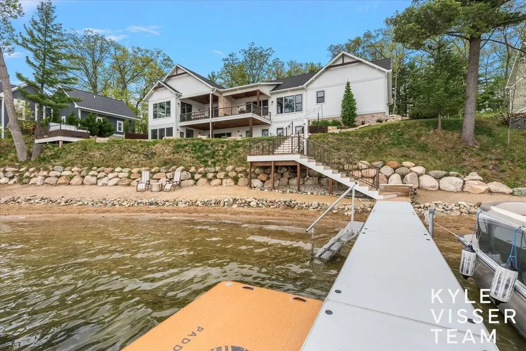 5109 E Manitou Way Croton Township MI 49337