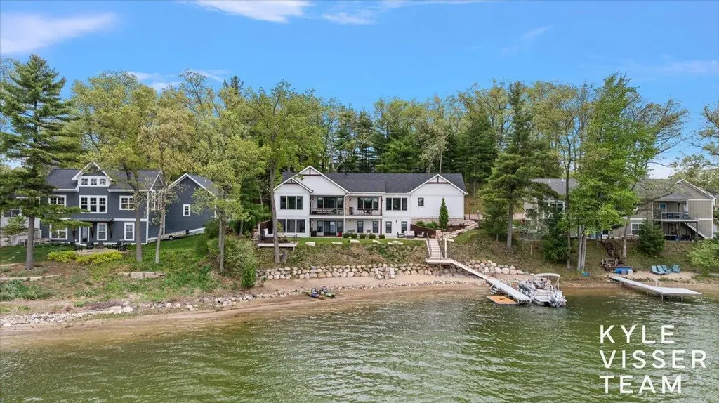 5109 E Manitou Way Croton Township MI 49337
