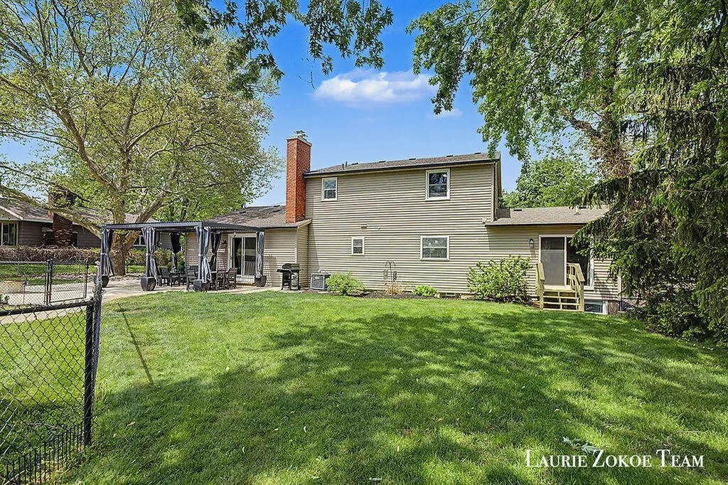 4564 Fenwood Street SW Walker City MI 49534