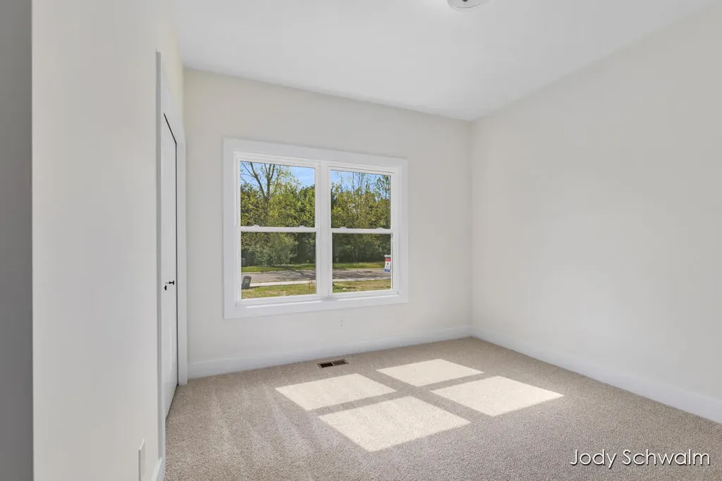 748 Noble Drive Belding City MI 48809