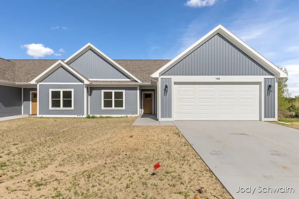 748 Noble Drive Belding City MI 48809