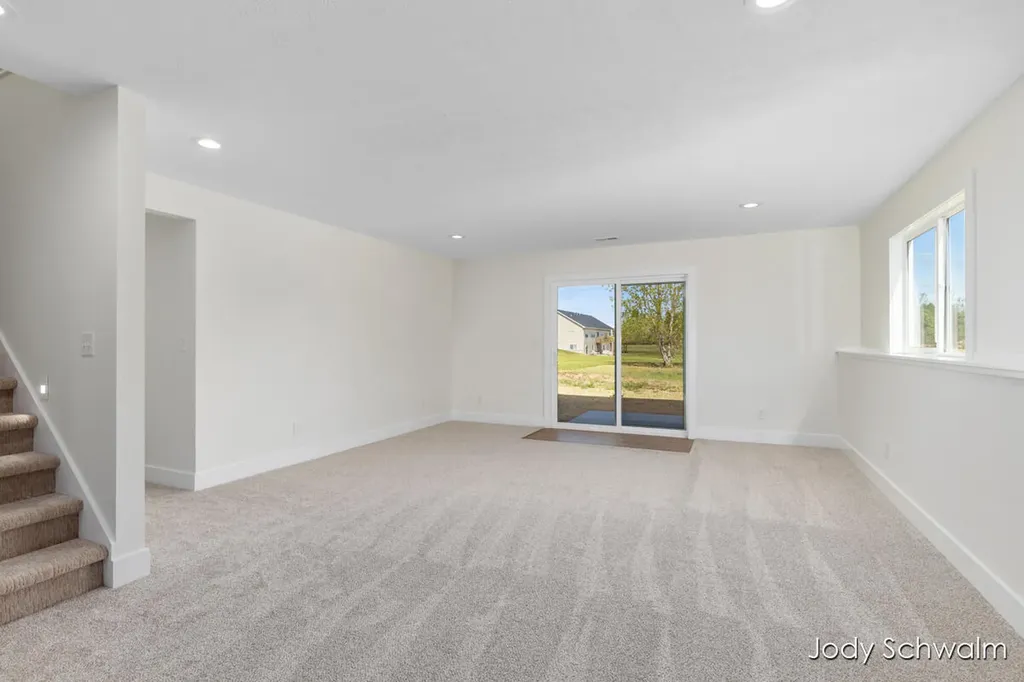 748 Noble Drive Belding City MI 48809