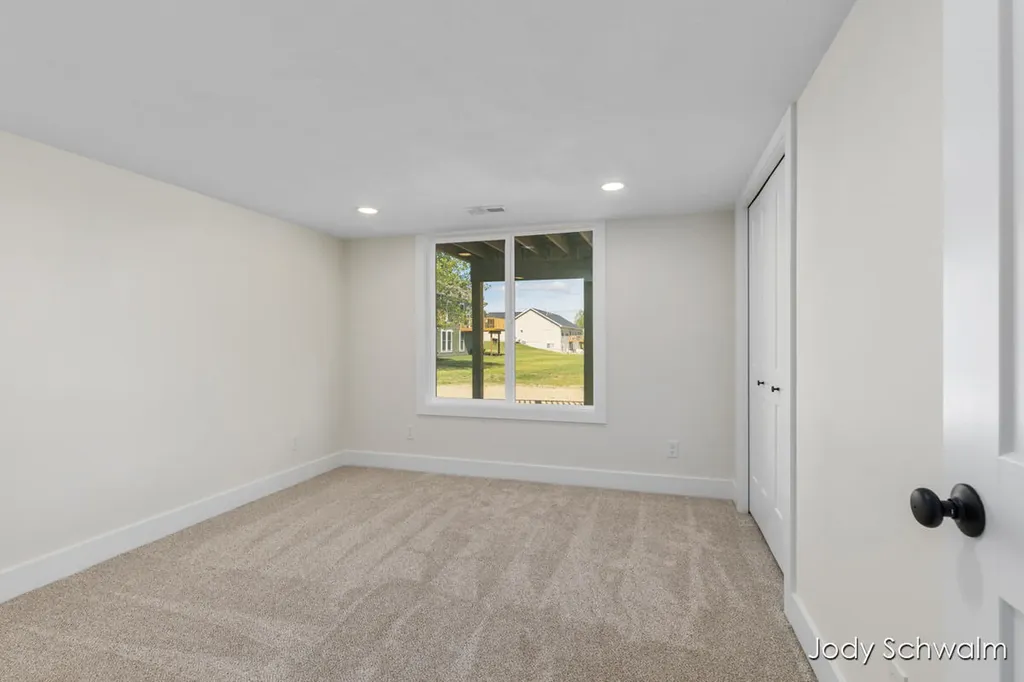 748 Noble Drive Belding City MI 48809
