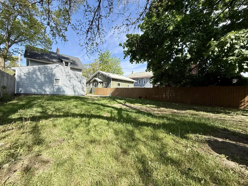 1552 Hoyt Street Muskegon City MI 49442