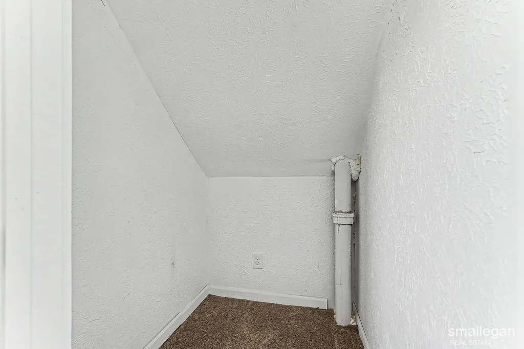 1316 Sanford Street Muskegon City MI 49441