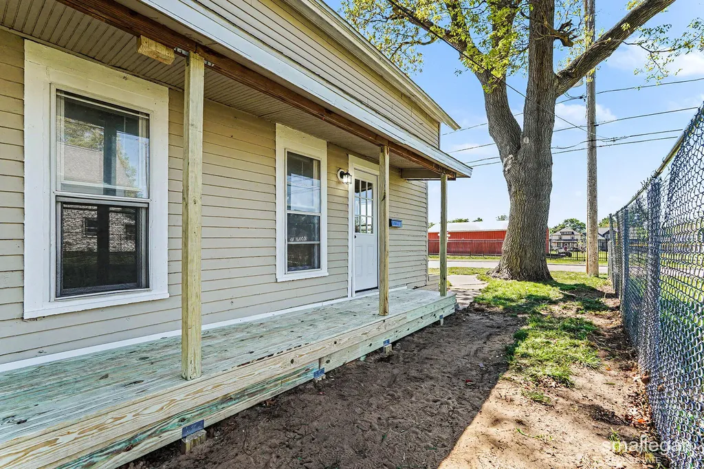 1316 Sanford Street Muskegon City MI 49441