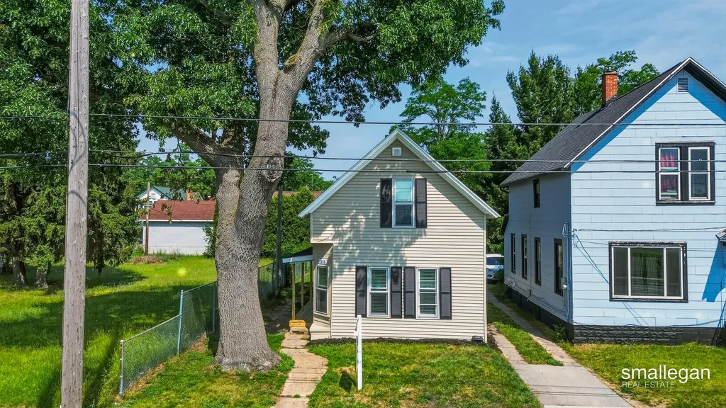 1316 Sanford Street Muskegon City MI 49441