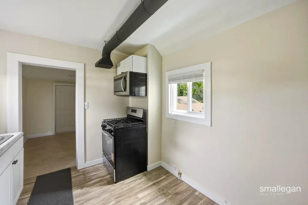 1316 Sanford Street Muskegon City MI 49441