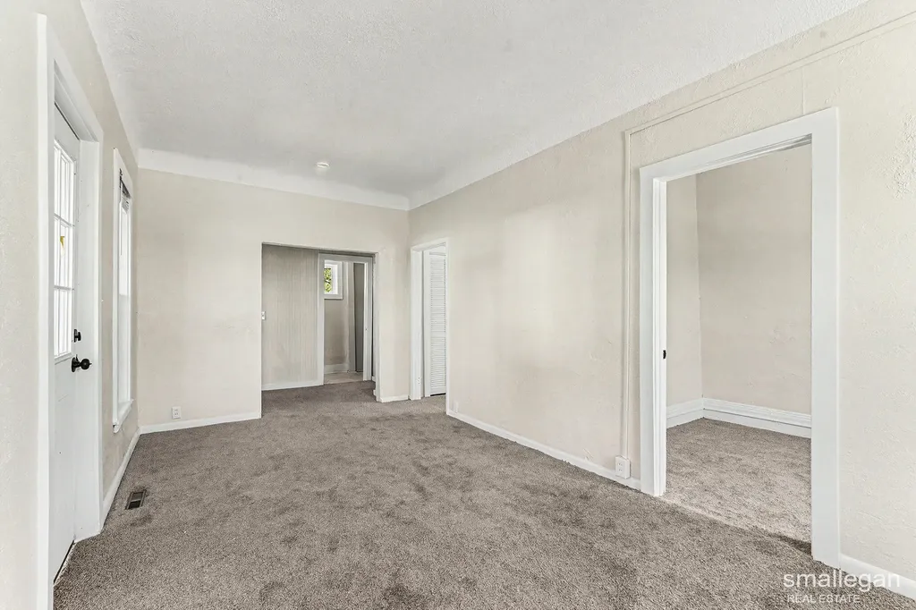 1316 Sanford Street Muskegon City MI 49441