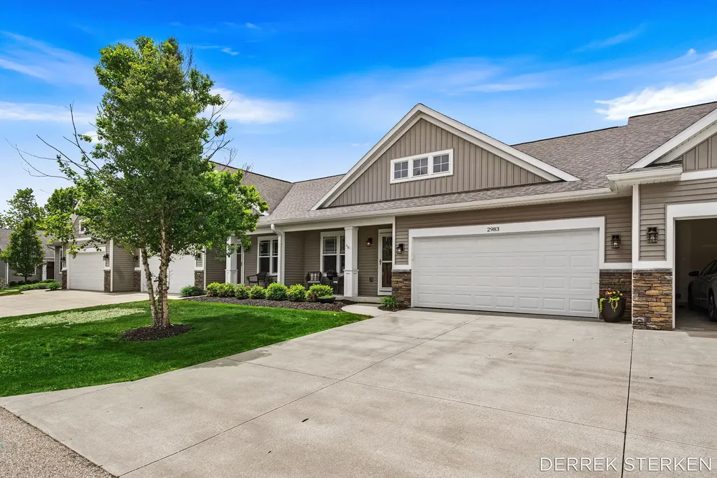 2983 Raspberry Lane Holland Charter Township MI 49424