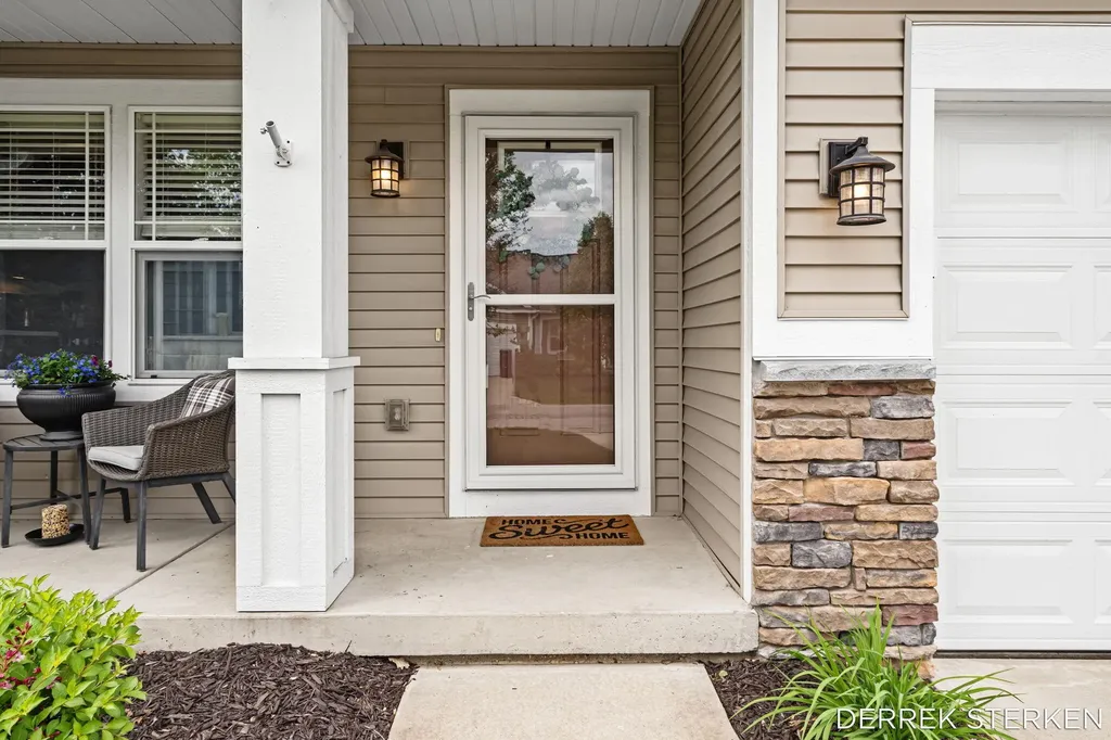 2983 Raspberry Lane Holland Charter Township MI 49424