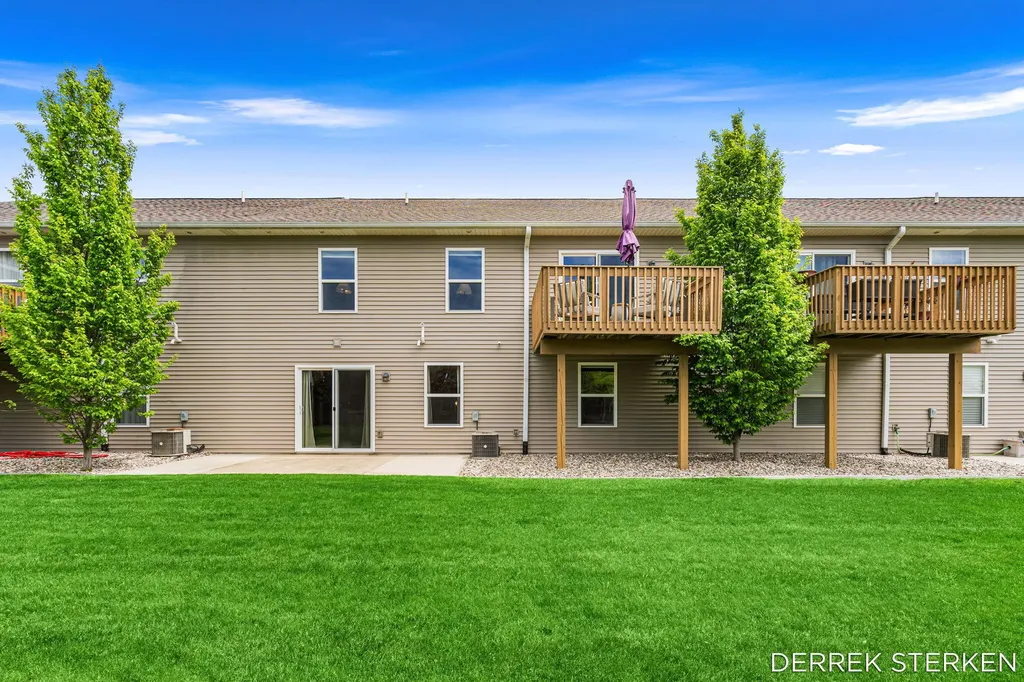 2983 Raspberry Lane Holland Charter Township MI 49424