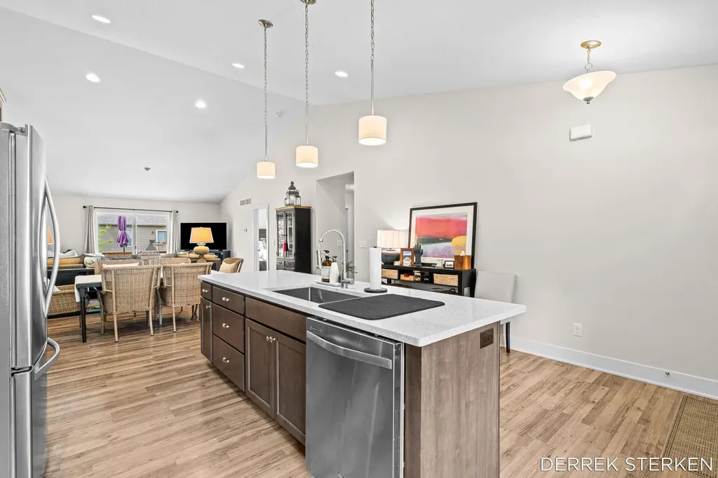 2983 Raspberry Lane Holland Charter Township MI 49424