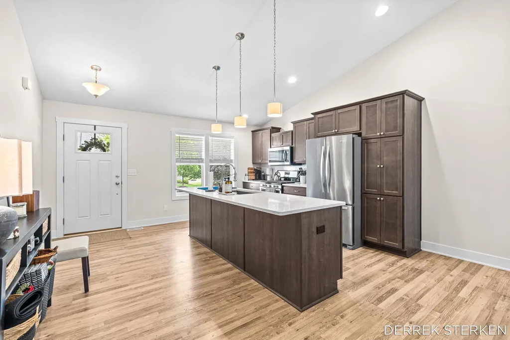 2983 Raspberry Lane Holland Charter Township MI 49424