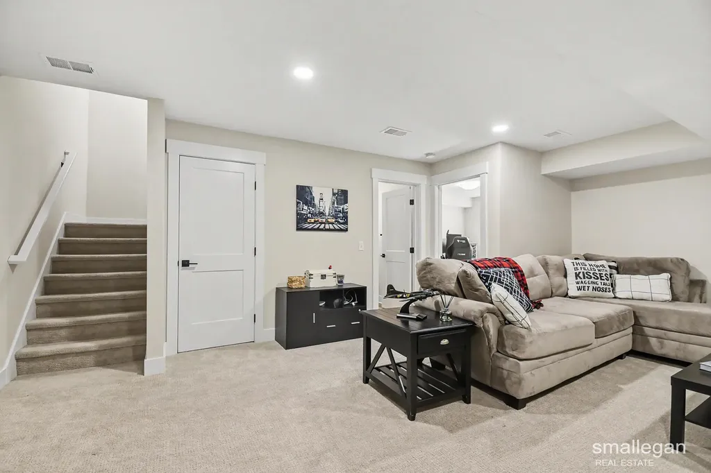 1018 Castlebay Way Georgetown Charter Township MI 49426