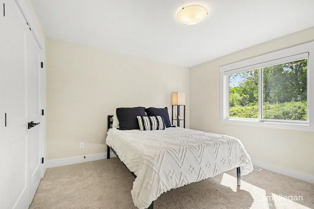 1018 Castlebay Way Georgetown Charter Township MI 49426
