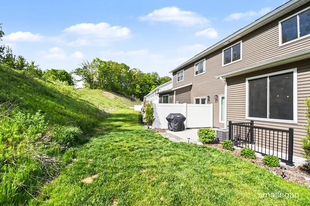 1018 Castlebay Way Georgetown Charter Township MI 49426