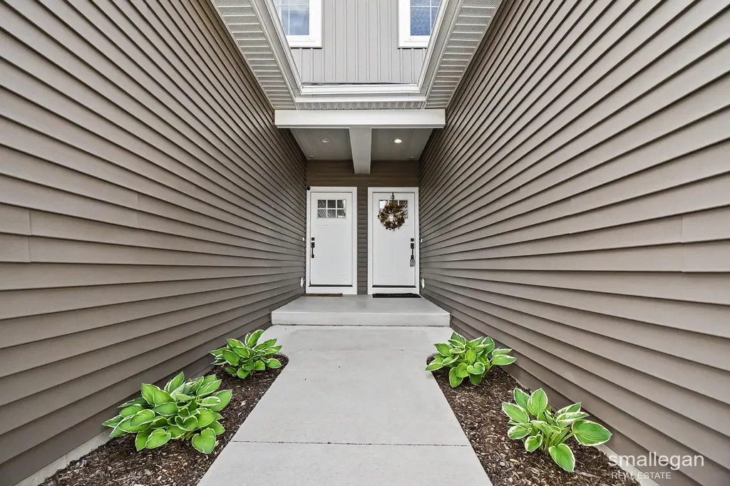 1018 Castlebay Way Georgetown Charter Township MI 49426