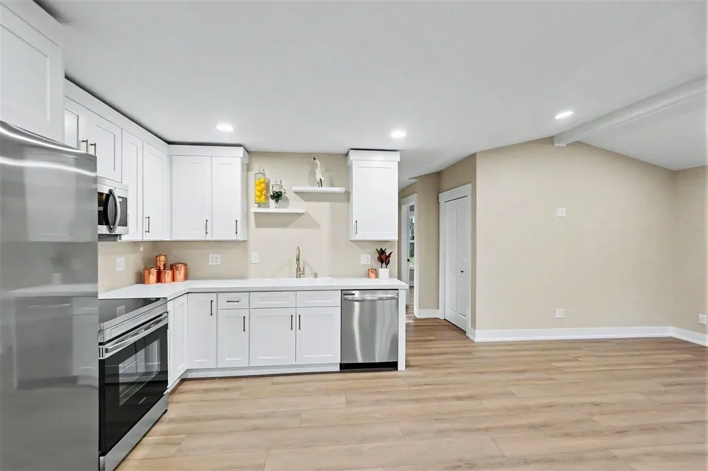 9751 W Silver Lake Road Golden Township MI 49436