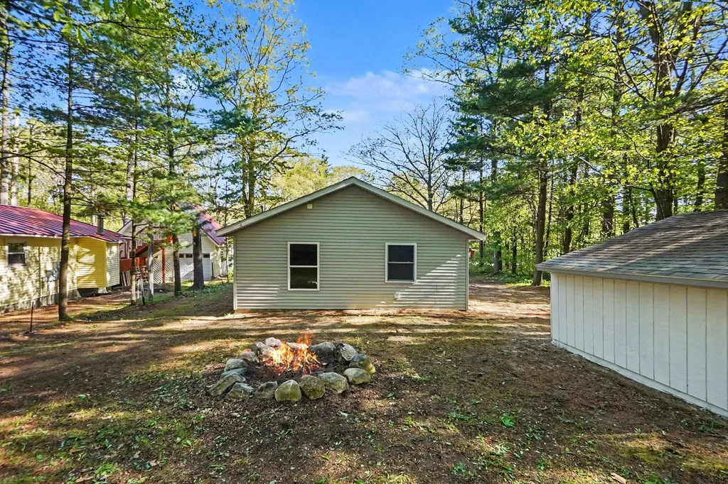 9751 W Silver Lake Road Golden Township MI 49436