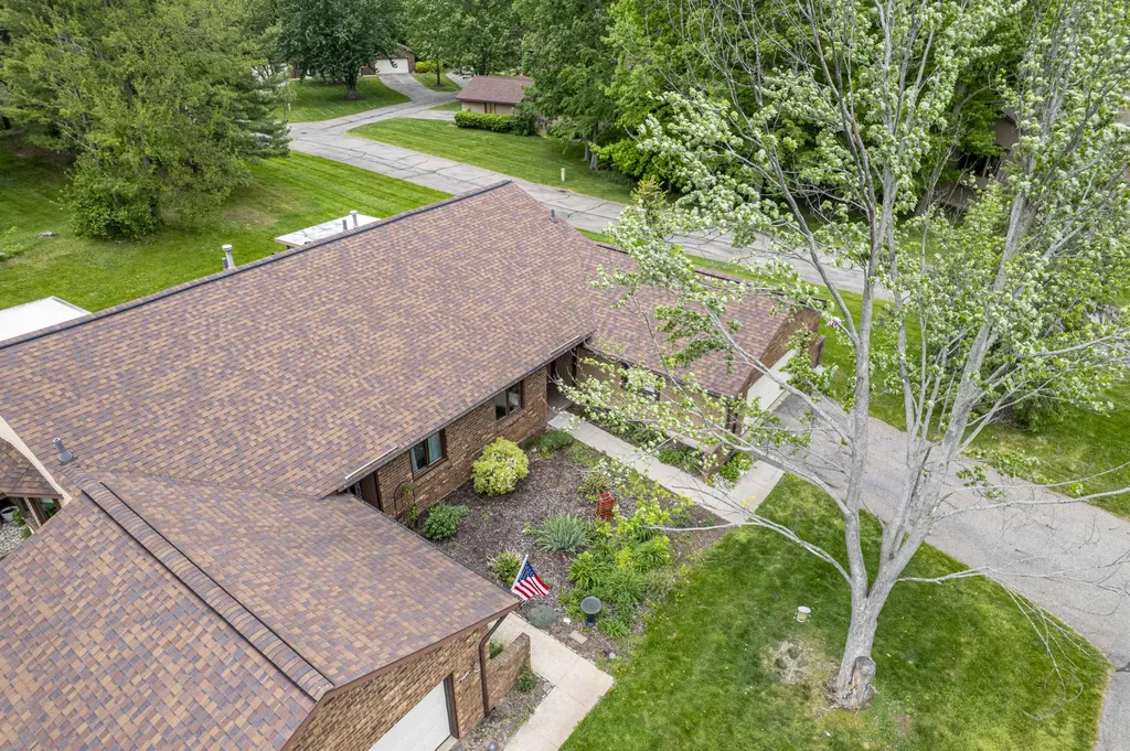 11279 Whispering Creek Drive Allendale Charter Township MI 49401