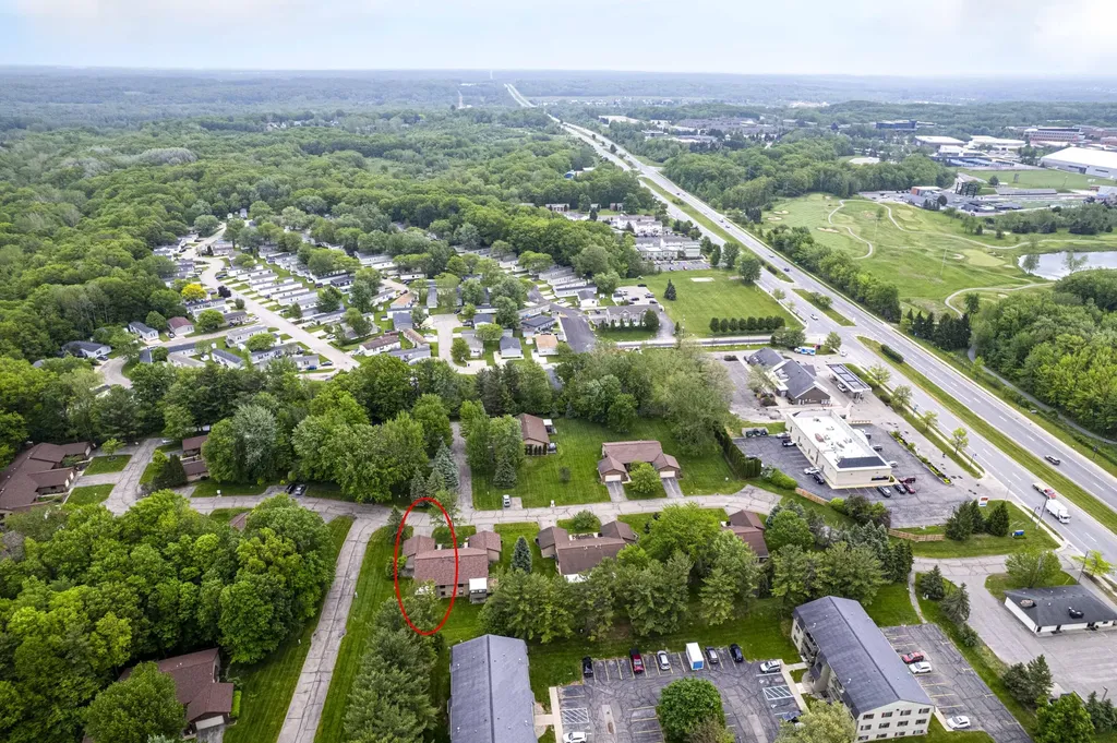 11279 Whispering Creek Drive Allendale Charter Township MI 49401