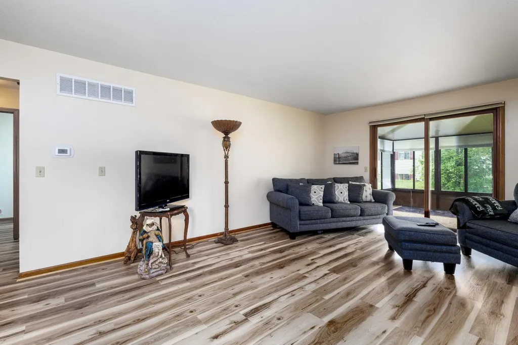 11279 Whispering Creek Drive Allendale Charter Township MI 49401