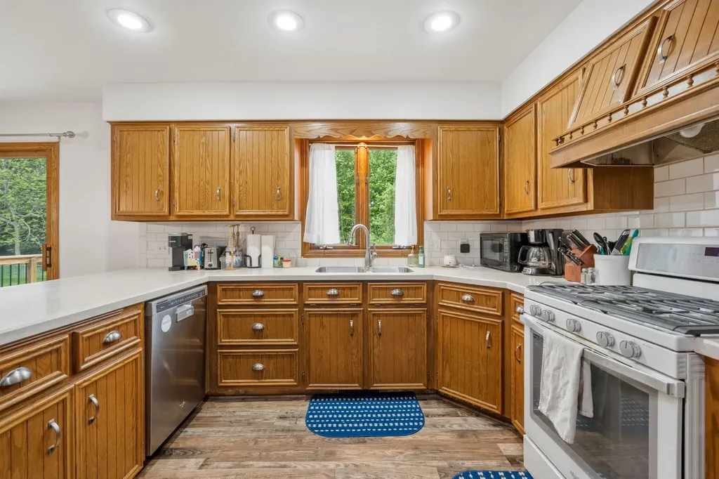 2331 Pheasant Avenue NW Walker City MI 49534