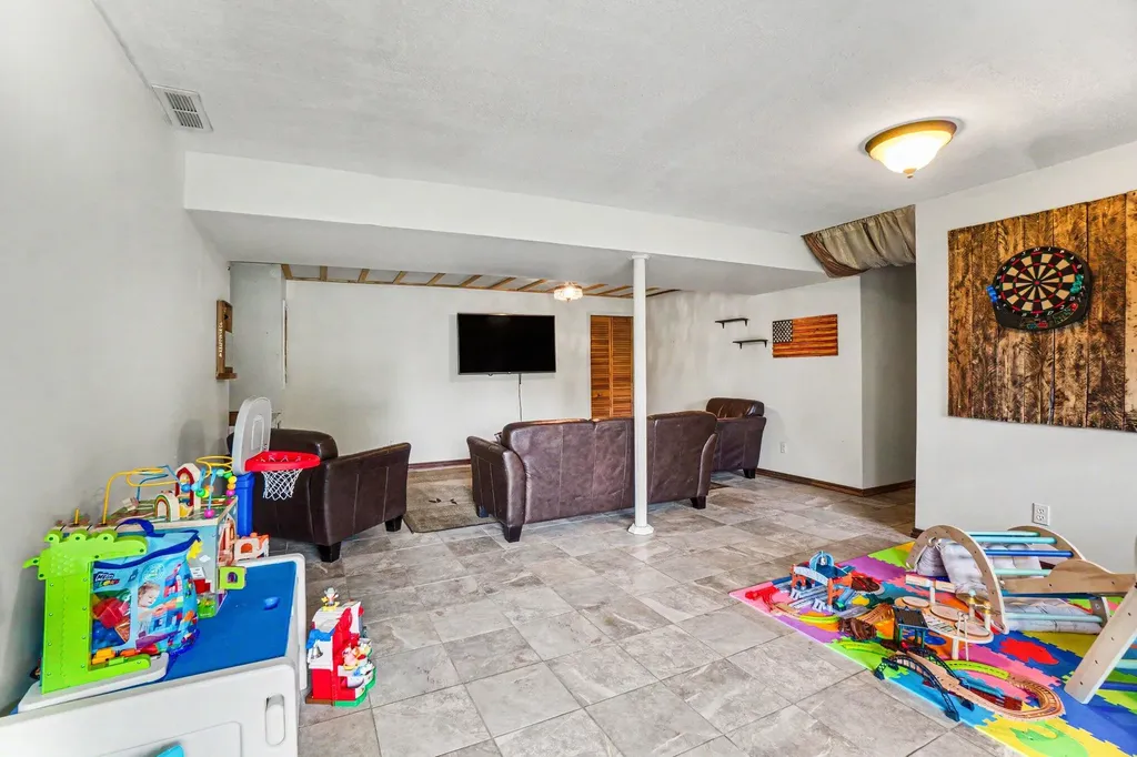 2697 E Clinton Trail Eaton Township MI 48813