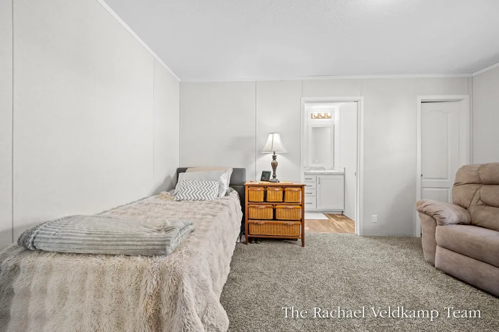 6925 Vinewood Avenue NE Plainfield Charter Township MI 49306