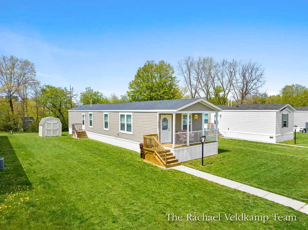6925 Vinewood Avenue NE Plainfield Charter Township MI 49306