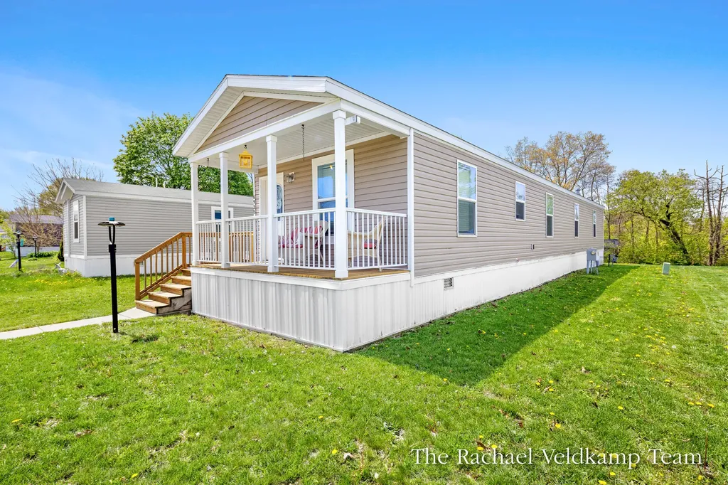 6925 Vinewood Avenue NE Plainfield Charter Township MI 49306