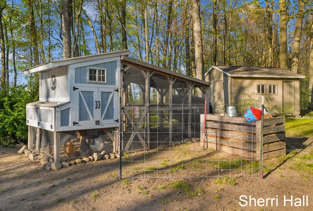 7861 S West County Line Road Eureka Township MI 48838