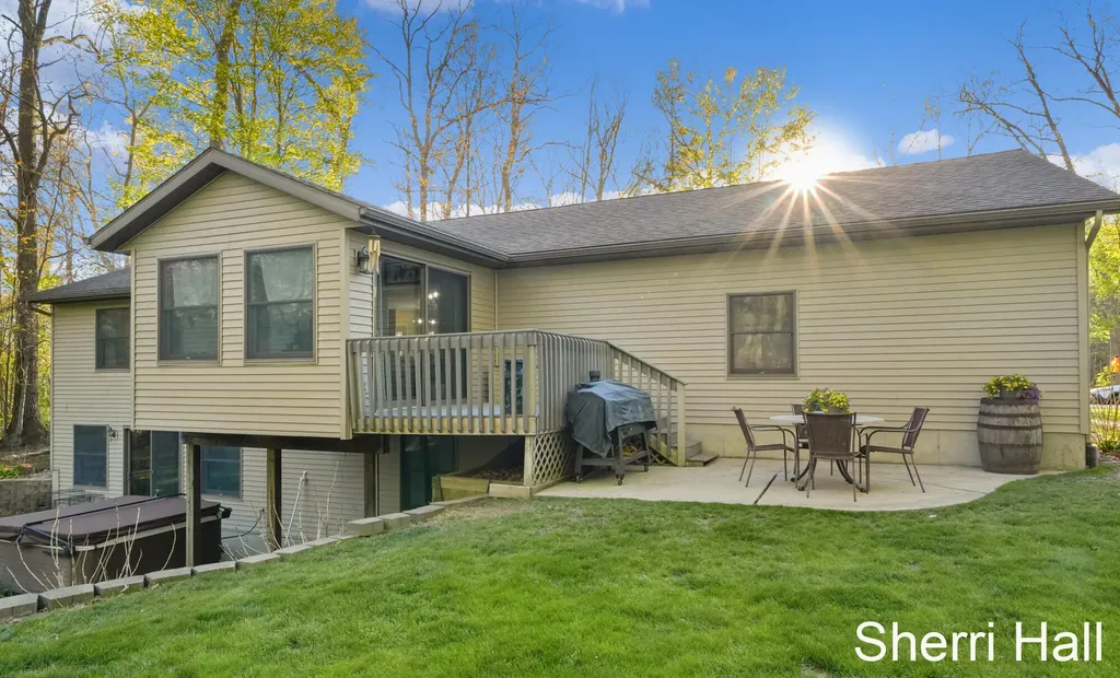 7861 S West County Line Road Eureka Township MI 48838