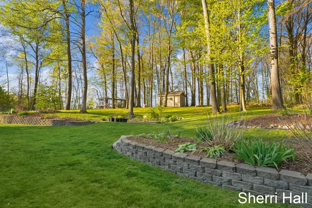 7861 S West County Line Road Eureka Township MI 48838