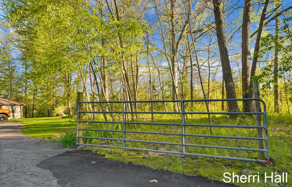 7861 S West County Line Road Eureka Township MI 48838