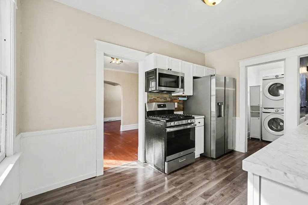 892 W Forest Avenue Muskegon City MI 49441