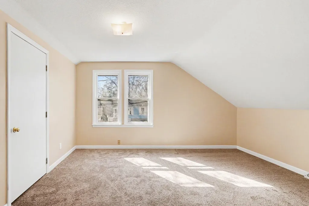 892 W Forest Avenue Muskegon City MI 49441