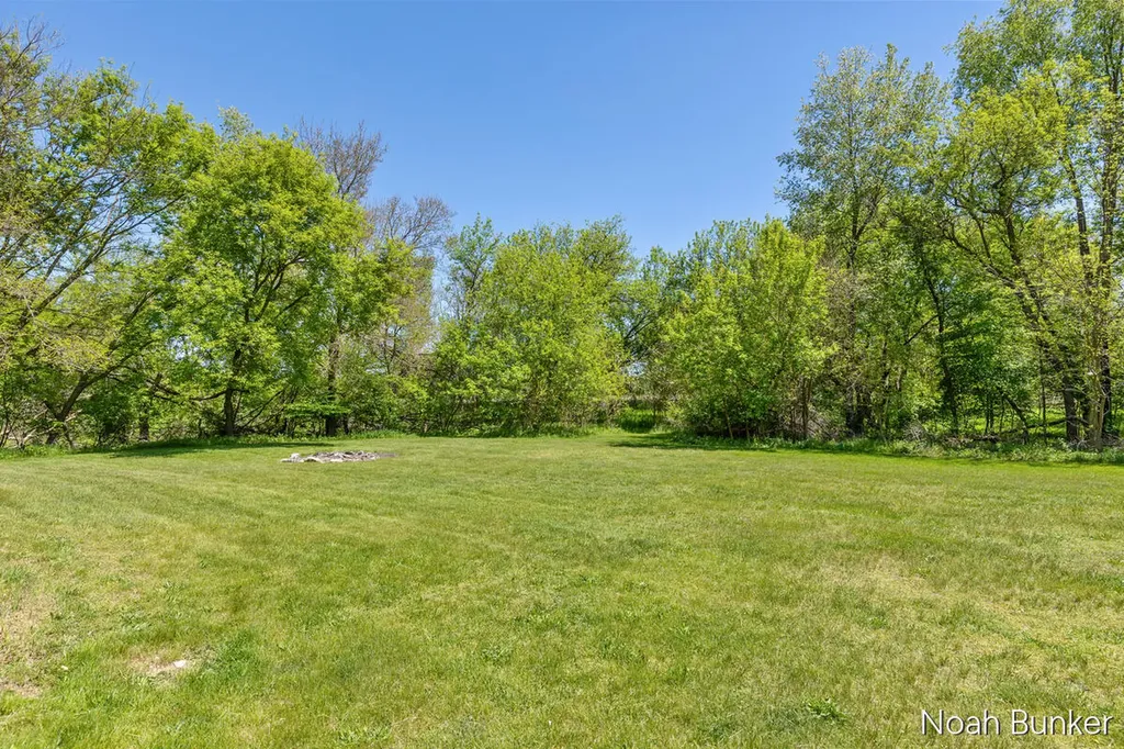 4689 8th Street Leighton Township MI 49316