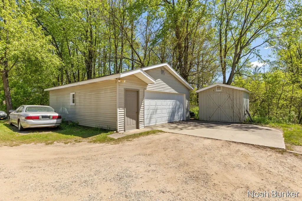 4689 8th Street Leighton Township MI 49316