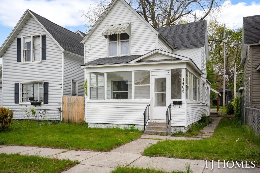 1468 Jiroch Street Muskegon City MI 49442