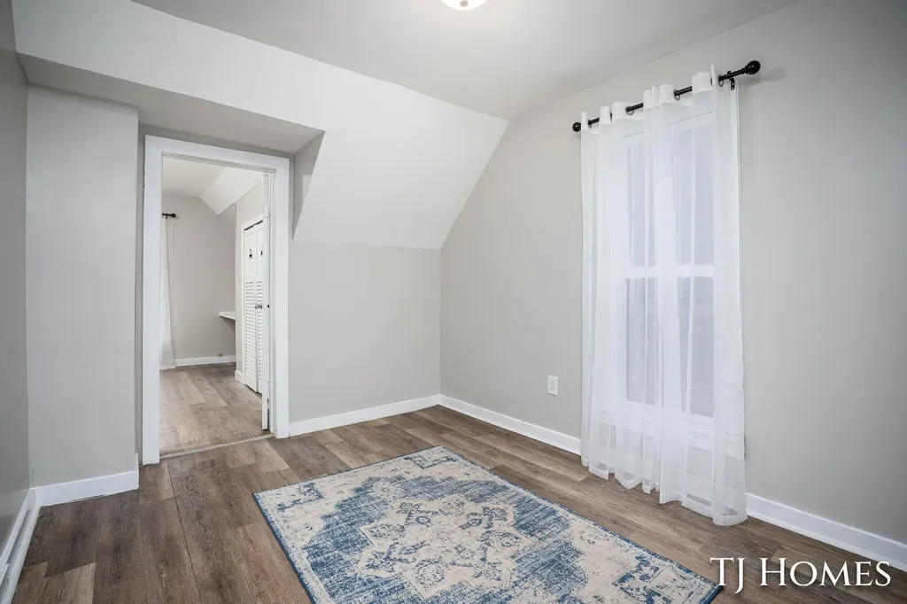 1468 Jiroch Street Muskegon City MI 49442