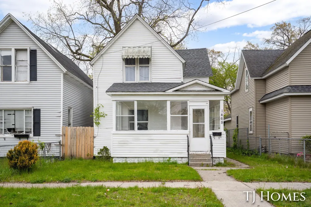 1468 Jiroch Street Muskegon City MI 49442