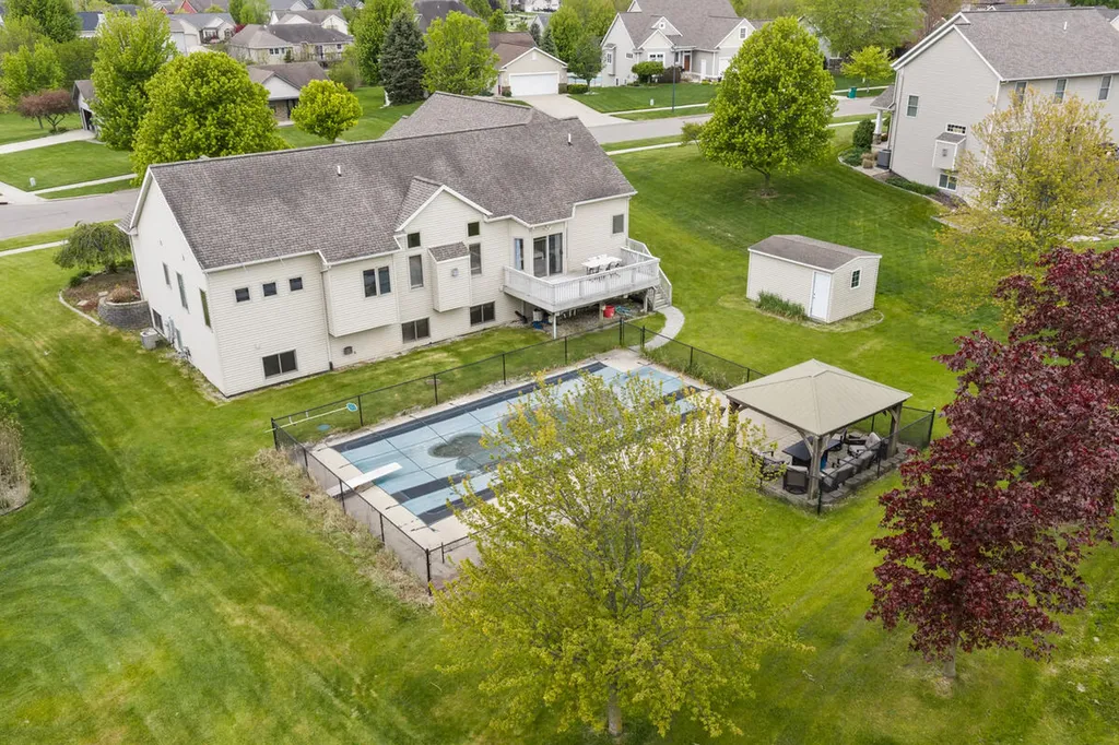 1815 Planters Row Drive SW Byron Township MI 49315