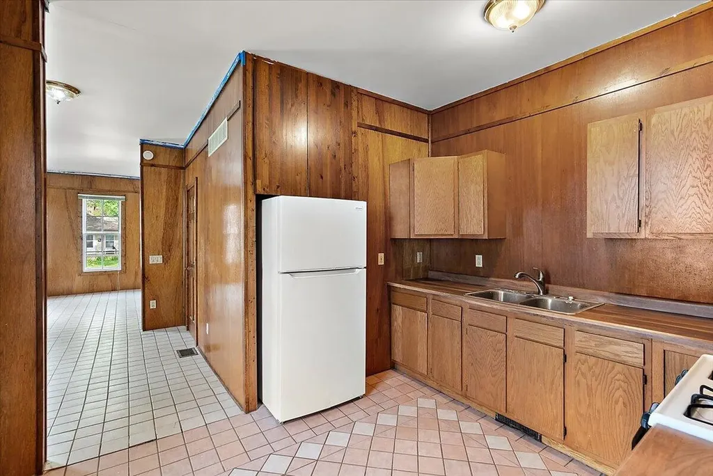 926 Osborne Street Kalamazoo City MI 49001
