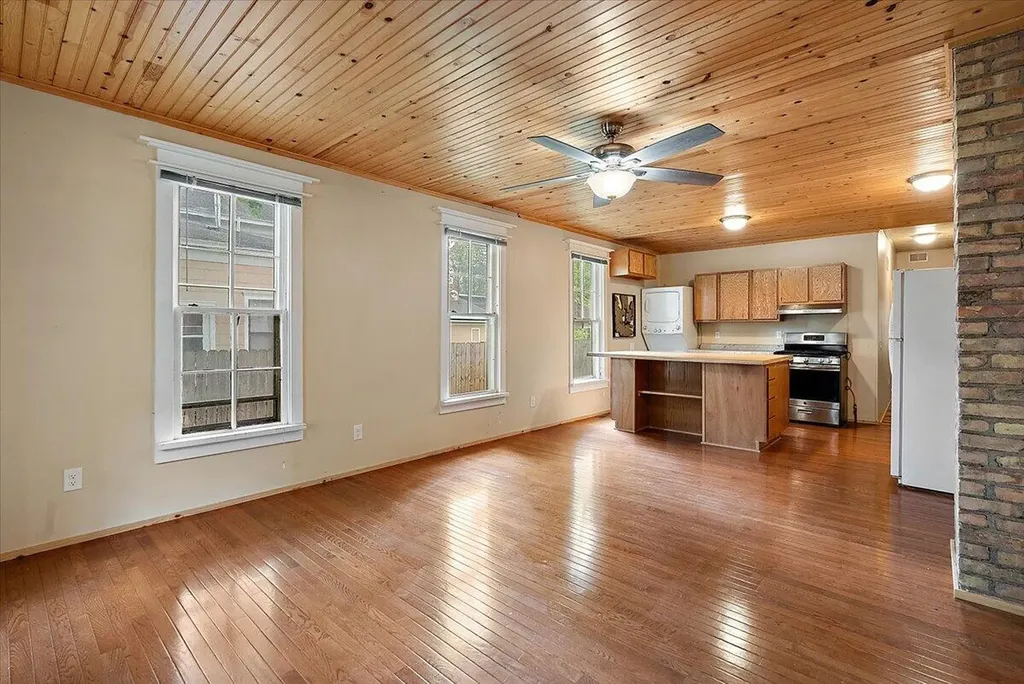926 Osborne Street Kalamazoo City MI 49001