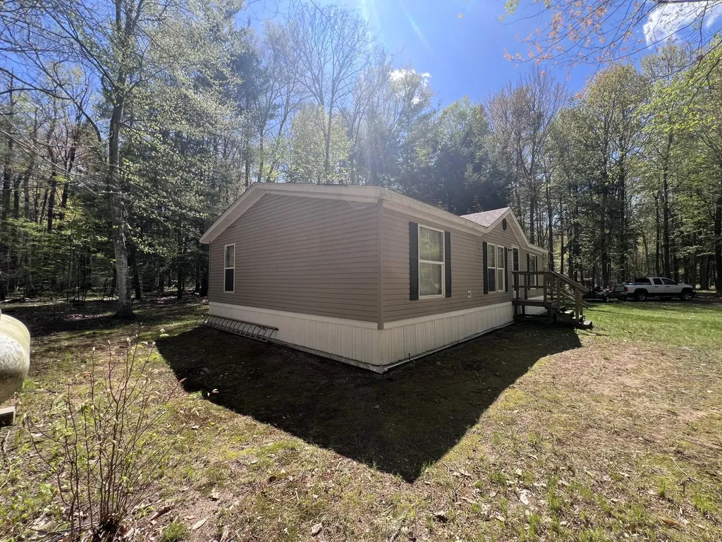 5932 E Partridge Lane Big Prairie Township MI 49337