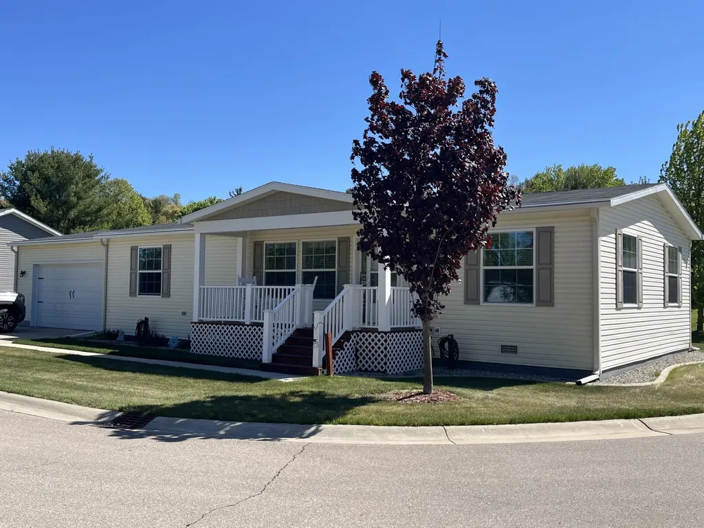 5300 Sparrow Drive NE Plainfield Charter Township MI 49306